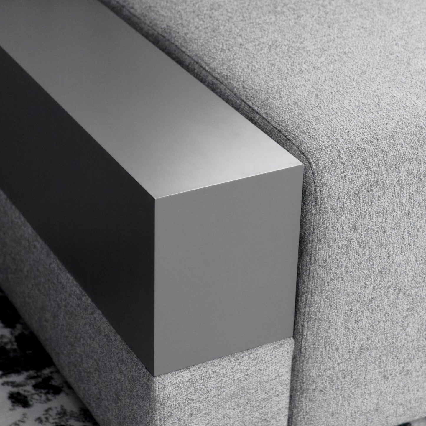 URBAN FLEX SOFA SYSTEM WITH WOODEN TABLE