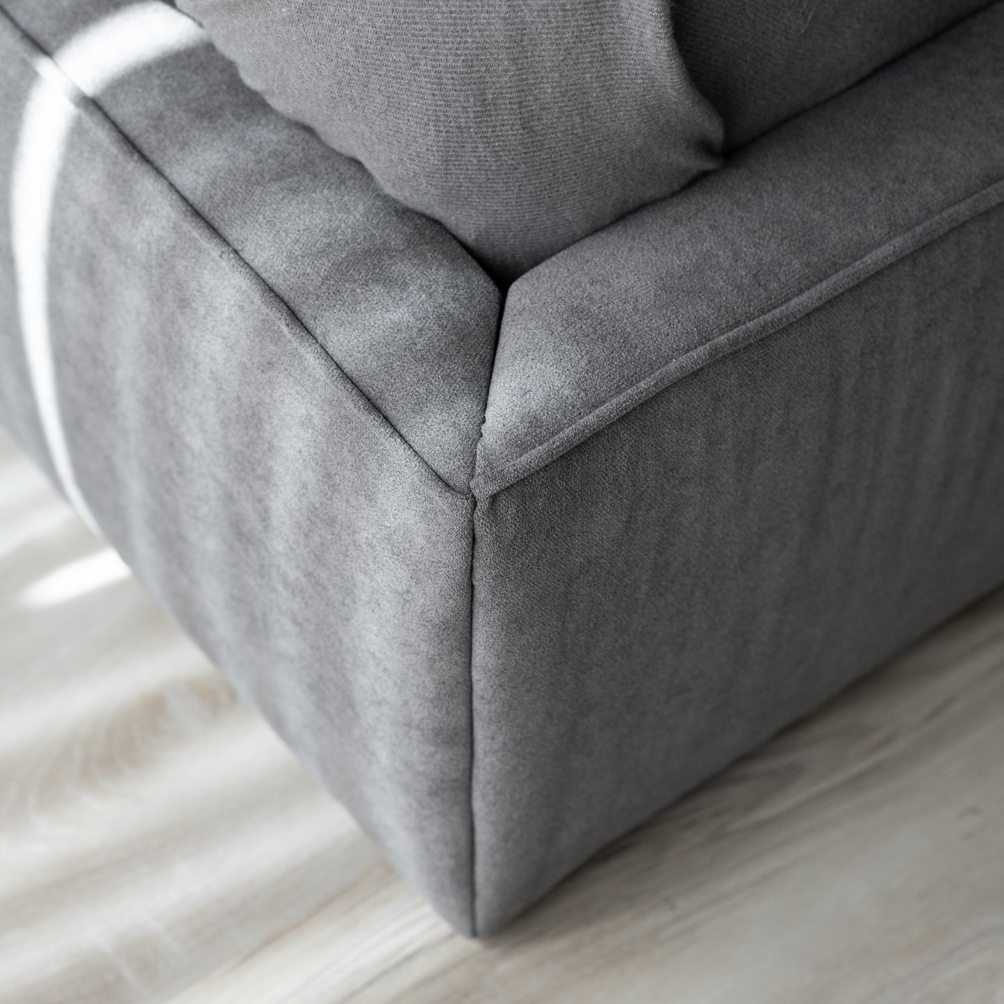 NOIRLINE BED