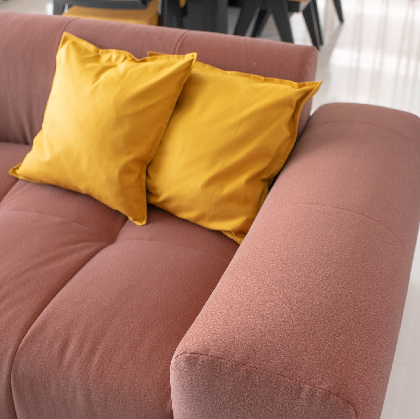 SOLARA STRAIGHT SOFA