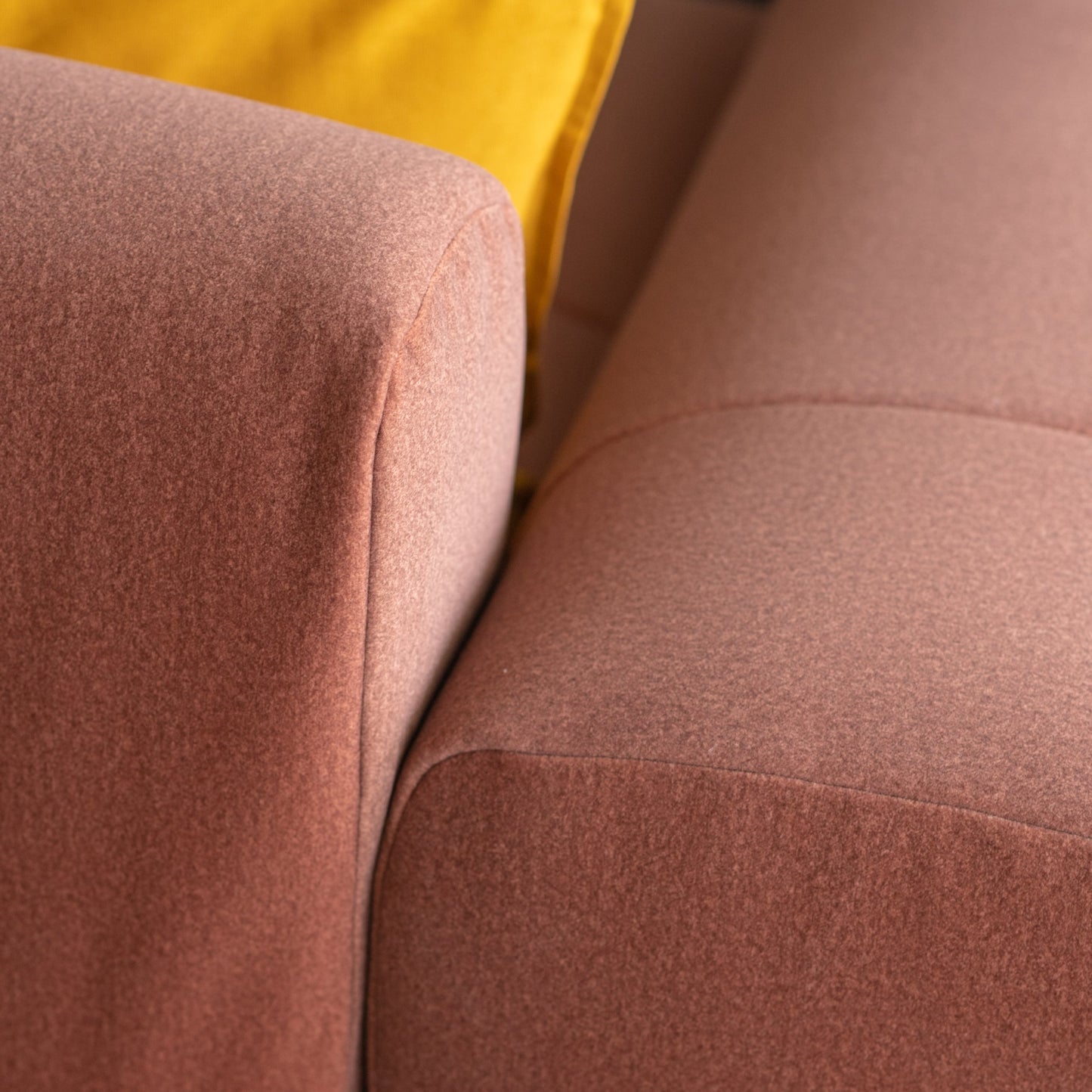 SOLARA STRAIGHT SOFA