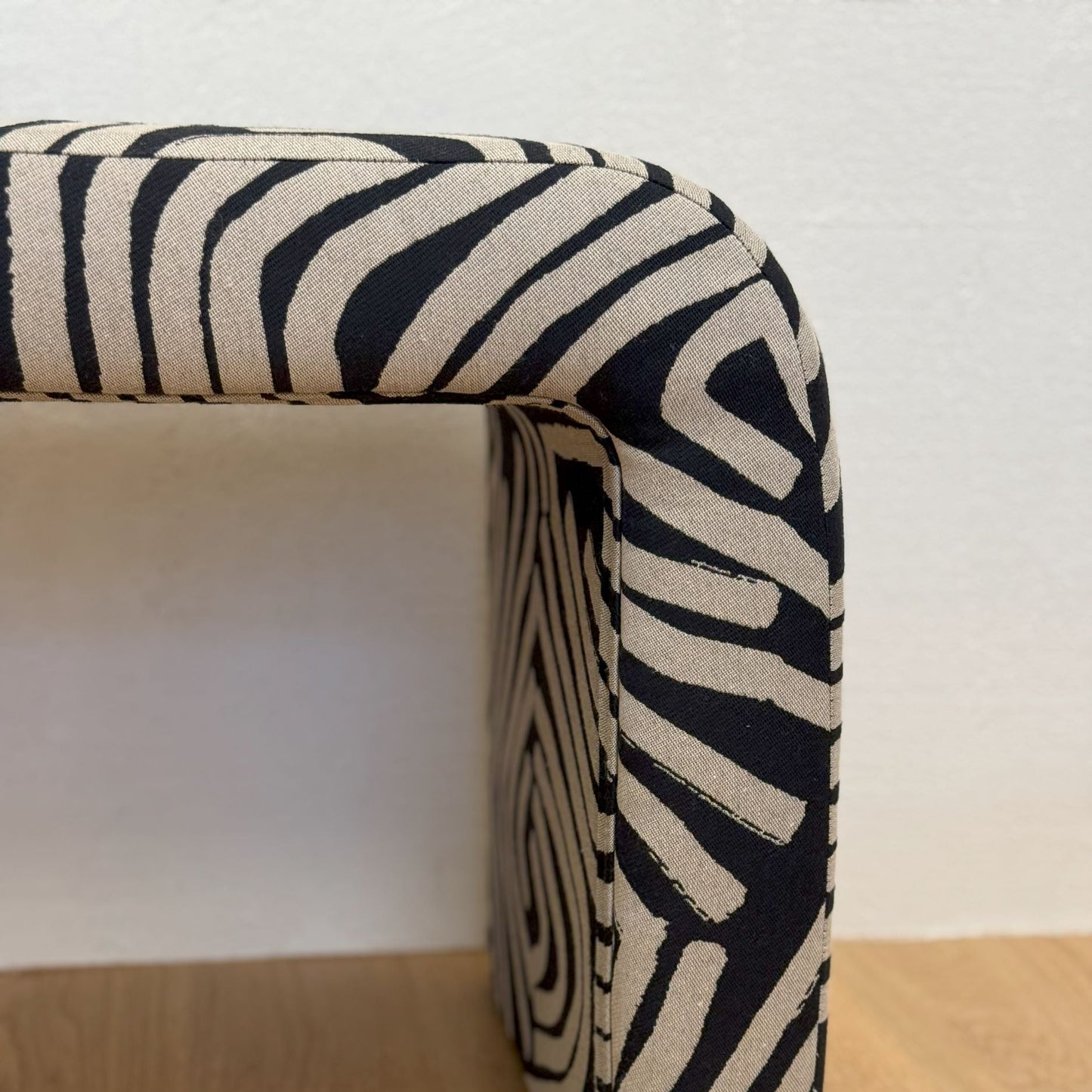 DISSONANCE BENCH