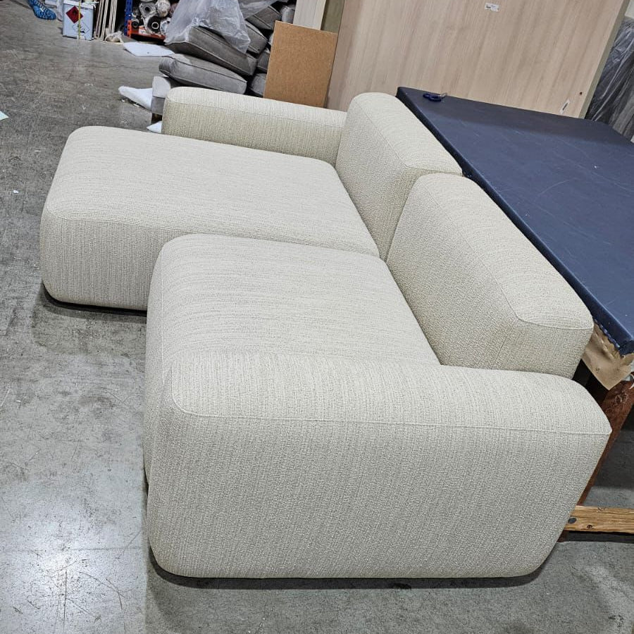ELARI OUTDOOR SOFA
