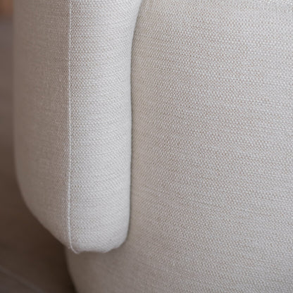 NESTLE NOOK CHAIR