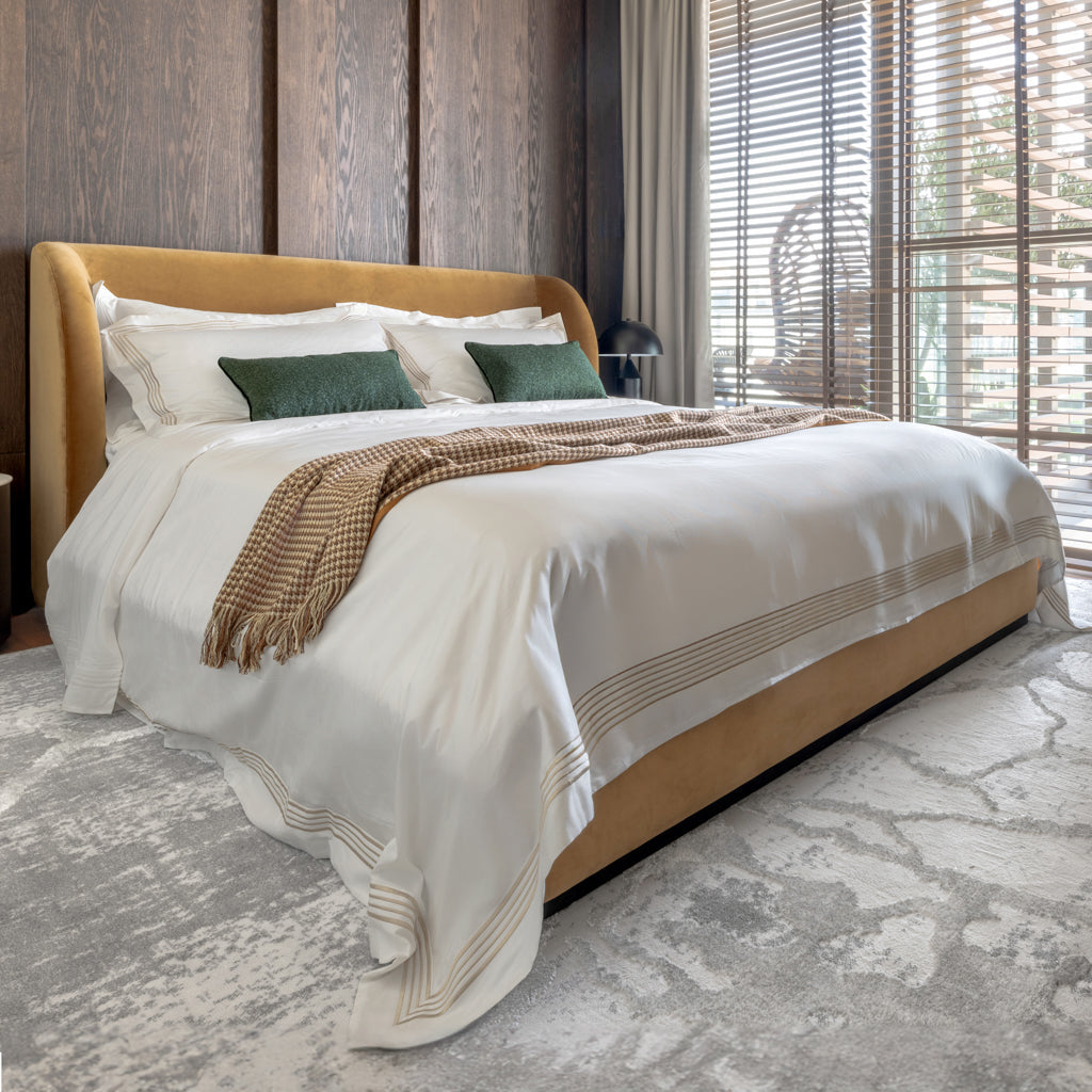 CALVERA FREESTANDING BED