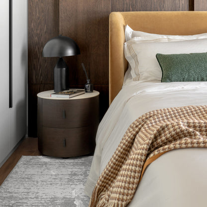 CALVERA FREESTANDING BED